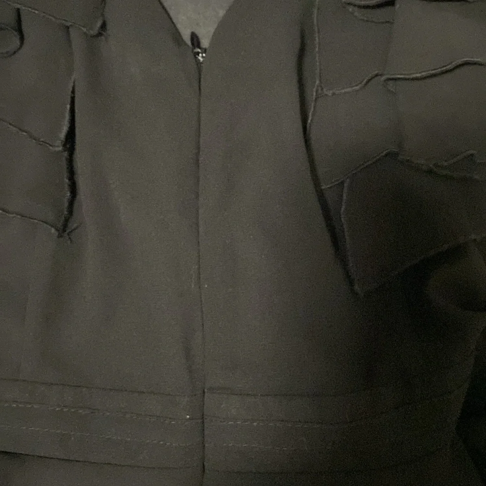 Ruffled Tops - Picture 4 of 5